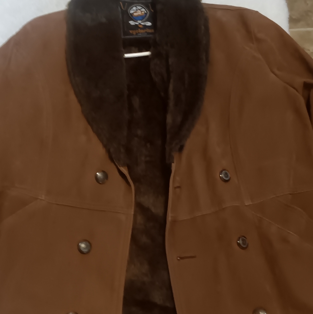 Alta Moda Coat - Picture 6 of 9